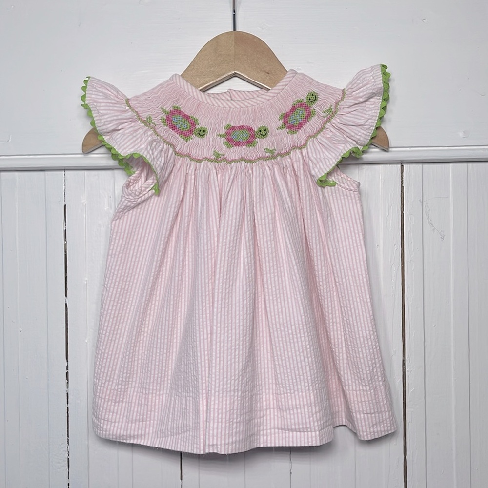 SECRET WISH VGUC Smocked Turtle Seersucker Ruffle Sleeve Dress